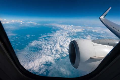 How High Do Planes Fly: A Ceiling Height Comparison .